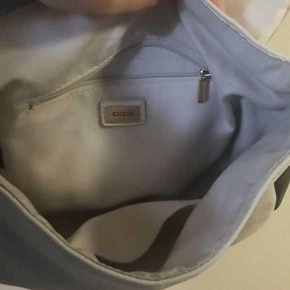 Guess crossbody bag - Picture 3 of 7